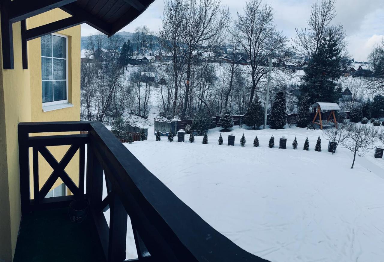 Arnica Hotel Yasinya Exterior photo